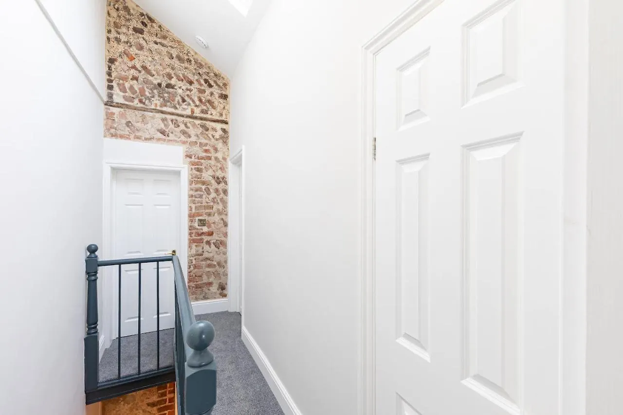 The Bakery-Brighton Apartment