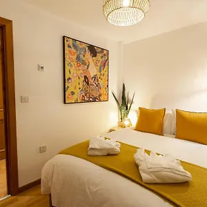Apartment Elegance At The Lanes-3bd, Brighton